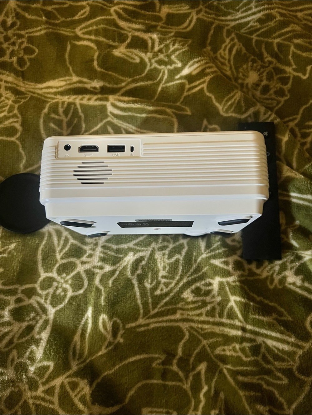 White Amazon Mini Portable Projector - Picture 6 of 8